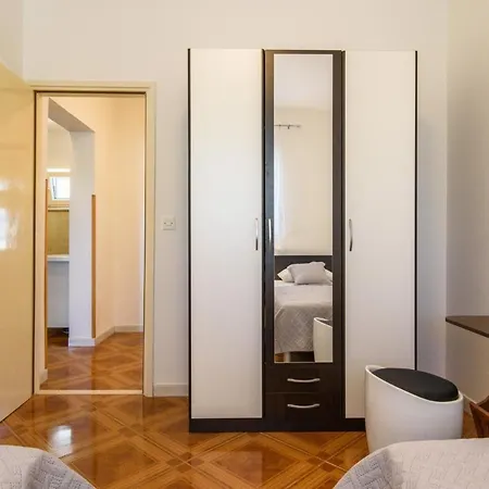 Apartment Stipe - 25m From The Sea Sevid