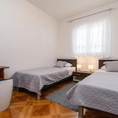 Stipe - 25m From The Sea Apartment Sevid